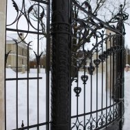 Кованые ворота и калитка в СПб