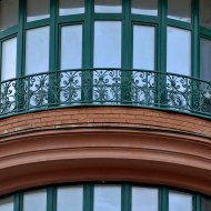 Кованые балконы для дома